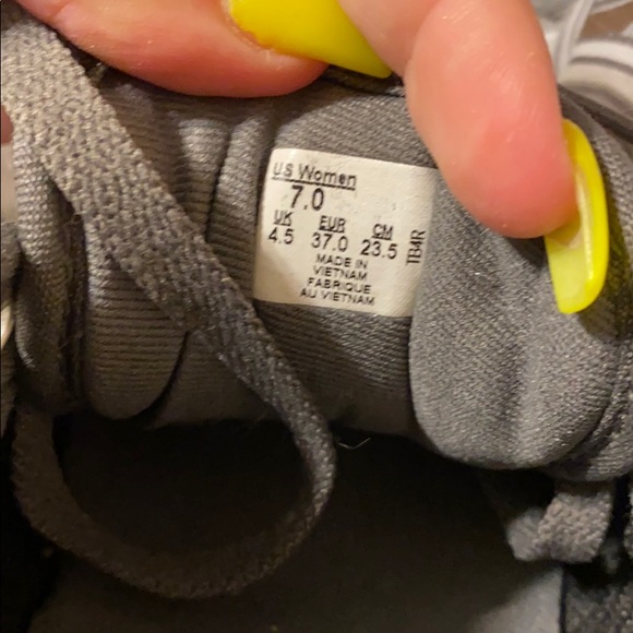 vans - Picture 4 of 4